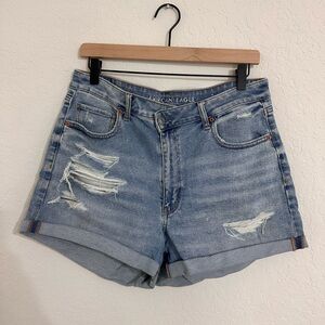 American Eagle Mom Short 12